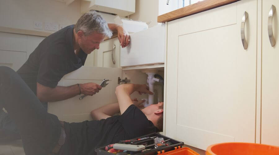 Professional burst pipe repair services in Killduff, IA